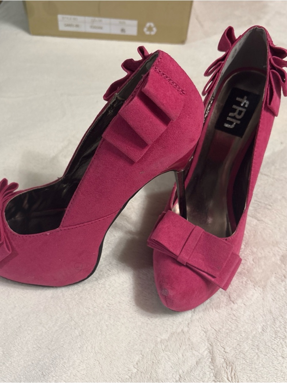 FRH Women's Bright Pink Suede Bow Pointed Stiletto Heels